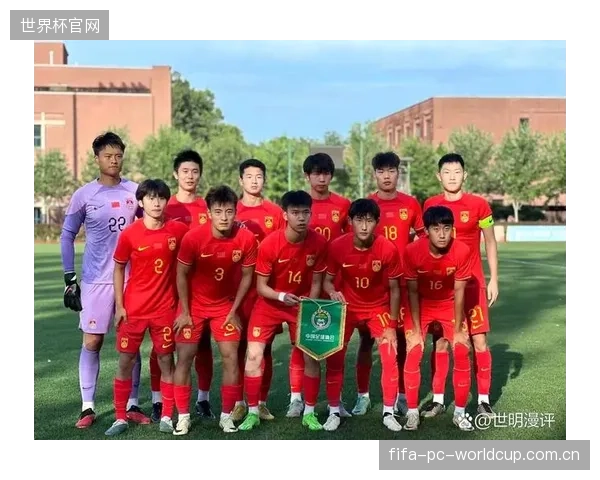由攻转守的即时压迫成为新部署，乌兹别克斯坦队旨在利用前场反抢遏制对手快速反击。